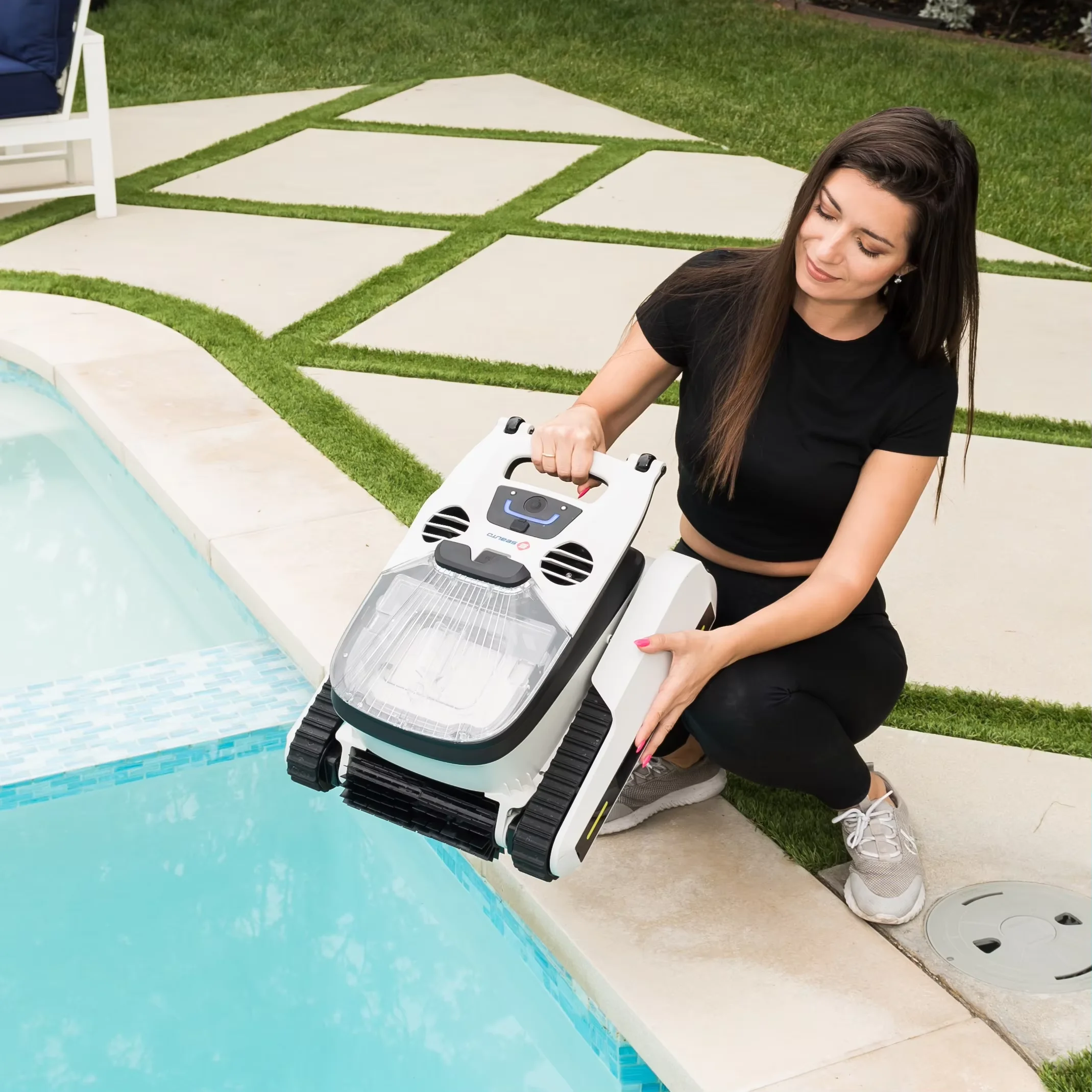 Cordless Automatic Robot Pool Cleaner Efficient Swimming Pool Cleaning Tools & Accessories