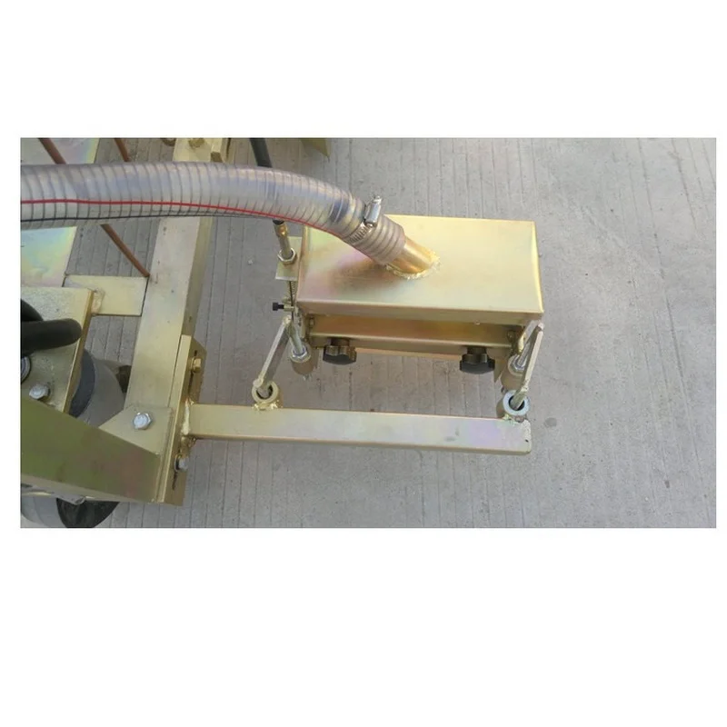 YUGONG High Pressure Painting Machine / Pre-heated Road Marking Machine / Machines For Paint Stripes Roads