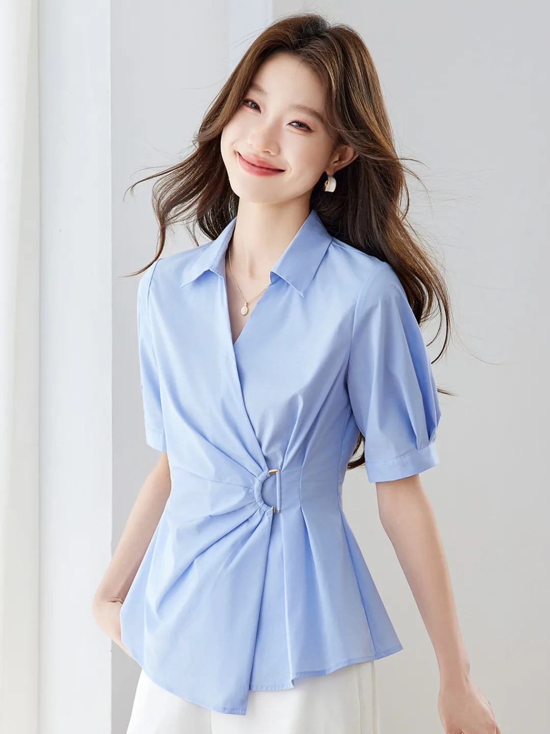 

Chic Casual Blue Shirt Women's Summer 2026 New Irregular Waist-Cinching Design Unique Top Commute Style Regular Sleeve V-Neck