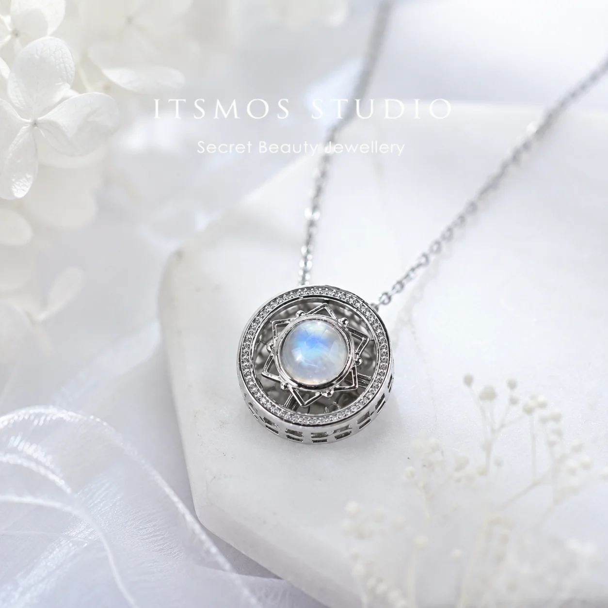 ITSMOS Natural Moonstone Spinner Pendant Necklace Rotating Celestial Star Charm Chain Anxiety Relief Fidget Jewelry for Women