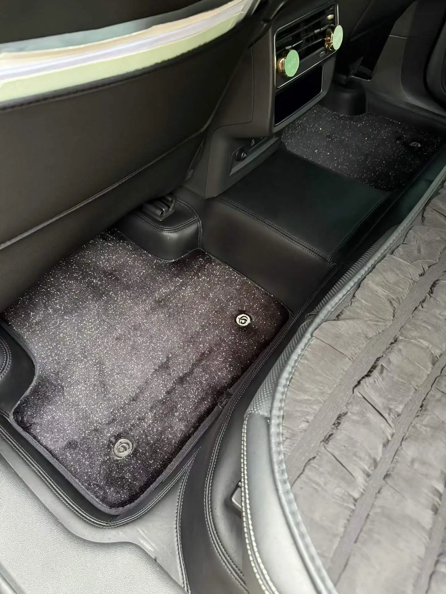 360° Full Coverage Floor Mats For Audi Q Series Q3/Q5/Q7/Q8, Custom Fit Luxury Carpets