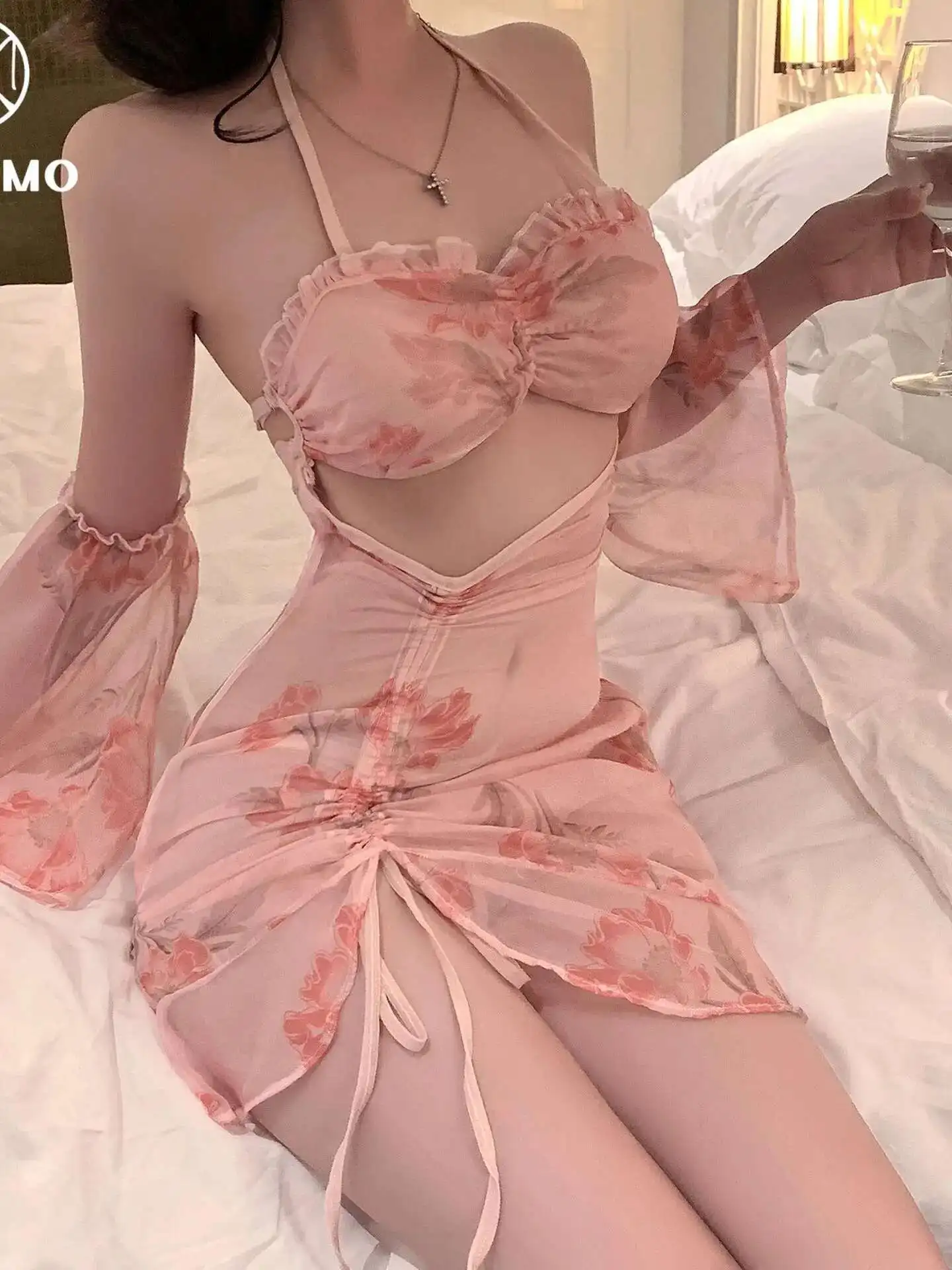 Sweet Flower Printed Sleepwear Dress Pure Desire Casual Style Backless Deep V Hanging Neck Sleeveless Pleated Dress Elegant LK54