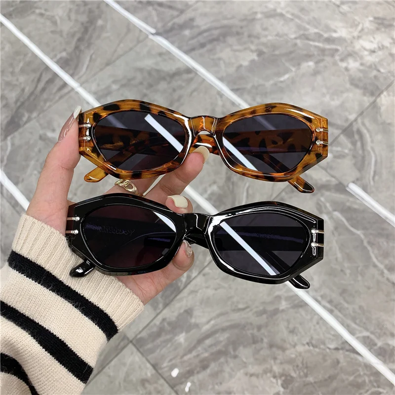 KAMMPT Cateye Vintage Sunglasses For Women Retro Fashion Cat Eye Sun Glasses Anti-UV Travel Fishing Eyewear Oculos De Sol UV400