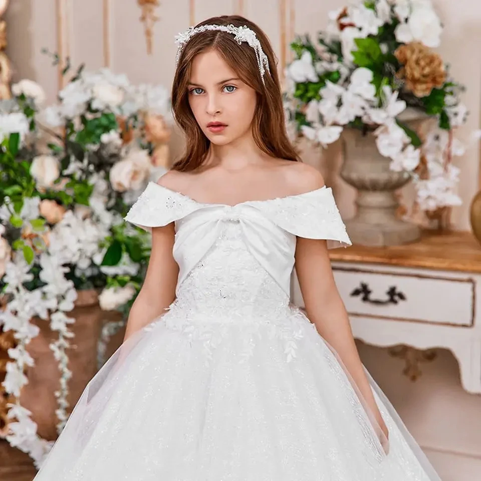 

Customized Flower Girl Dress For Wedding Appliques Short Sleeve Floor Length Elegant Kids Birthday Party First Communion Gown