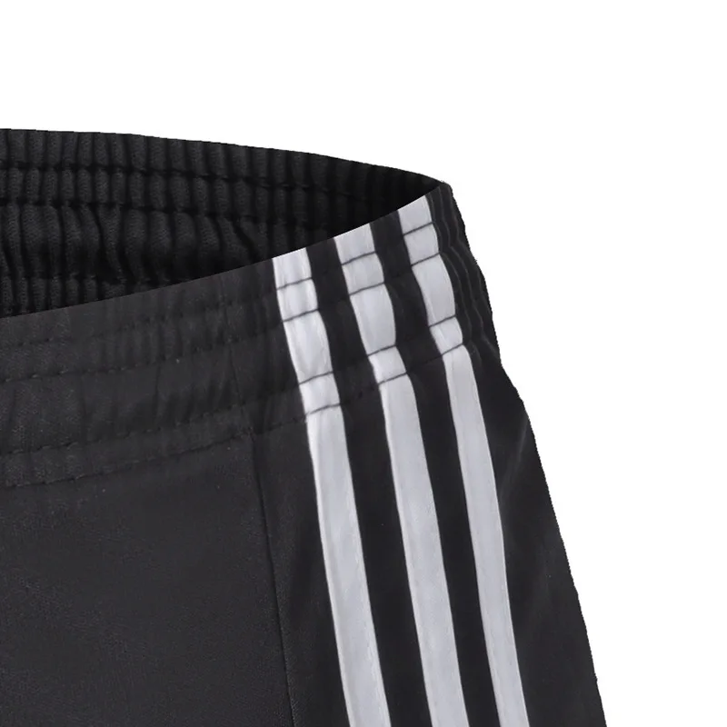 Summer Men\'s Sport Ice Silk Shorts Cool Sportswear Thin Breathable Gym Fitness Training Running Jogging Striped White And Black