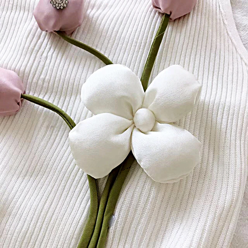 Summer Fashion Chic 3D Flower Knitted Vest Women Round Neck Sleeveless Tank Top Y2k Top Crop Tops Women Clothing