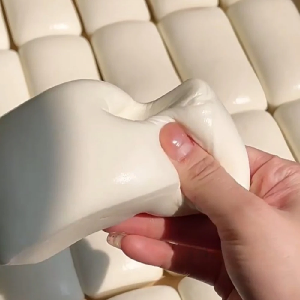 Juguete Sensorial Antiestrés de Yogur Taba Squishy, Juguete de Compresión de Pan de Yogur, Juguete Sensorial de Compresión Lenta para Niños y Adultos, Regalos Relajantes