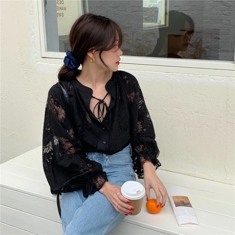 New Autumn Women Lace Shirts Fashion Lantern Long Sleeve Spring Loose Blouse Cardigan Clothes Korean Style Black Tops 10202