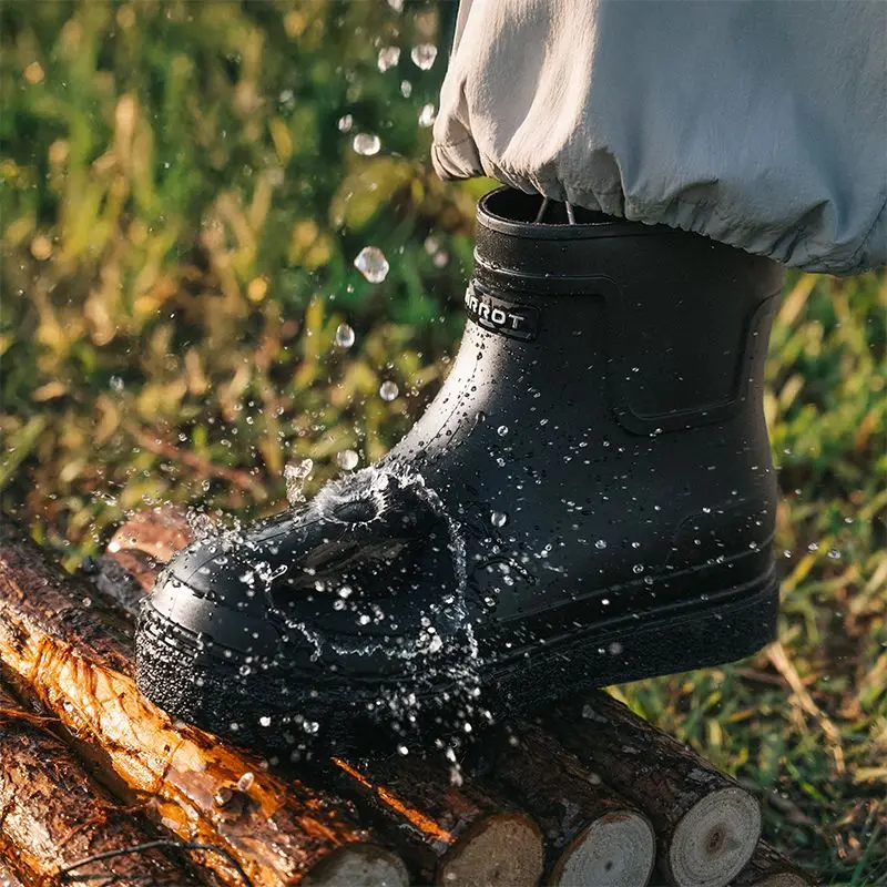 

New High-quality Rain Boots Men's Short Rain Boots Students Water Boots Women's Extra Large Size Warm Comfortable Rubber Shoes
