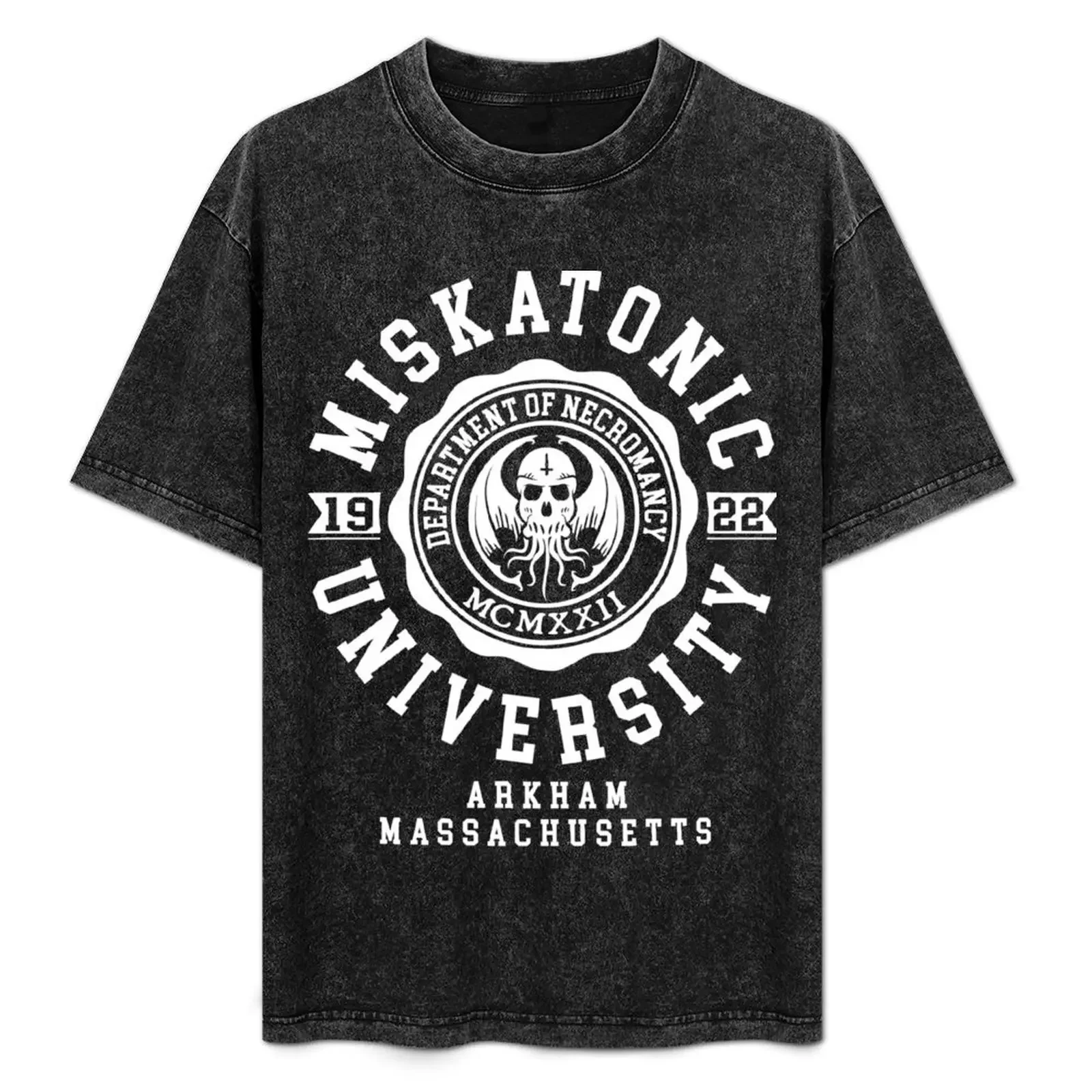 

CTHULHU - MISKATONIC UNIVERSITY - LOVECRAFT T-Shirt Big and Tall Basic Tee Shirt