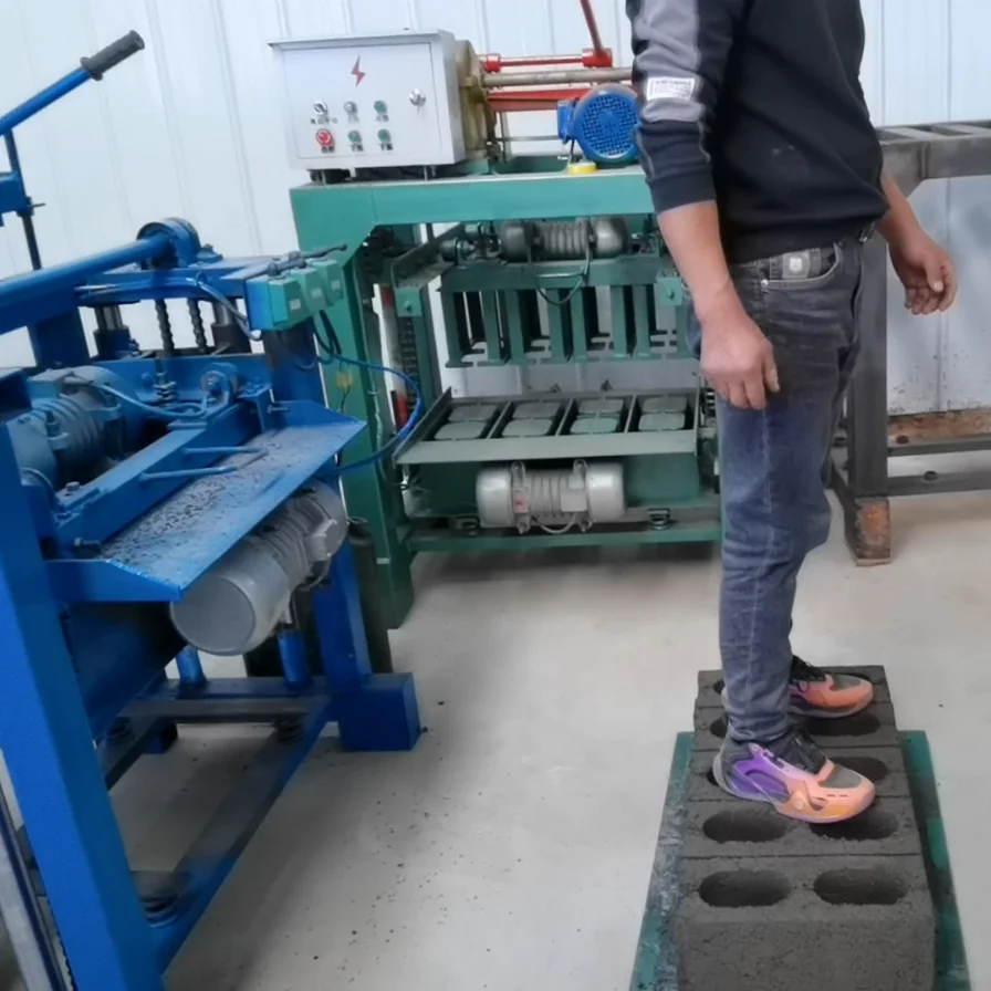 Compact Semi Automatic Diesel Block Maker Space Saving Design Suitable For Startups Manufacturing Concrete Bricks On Budget