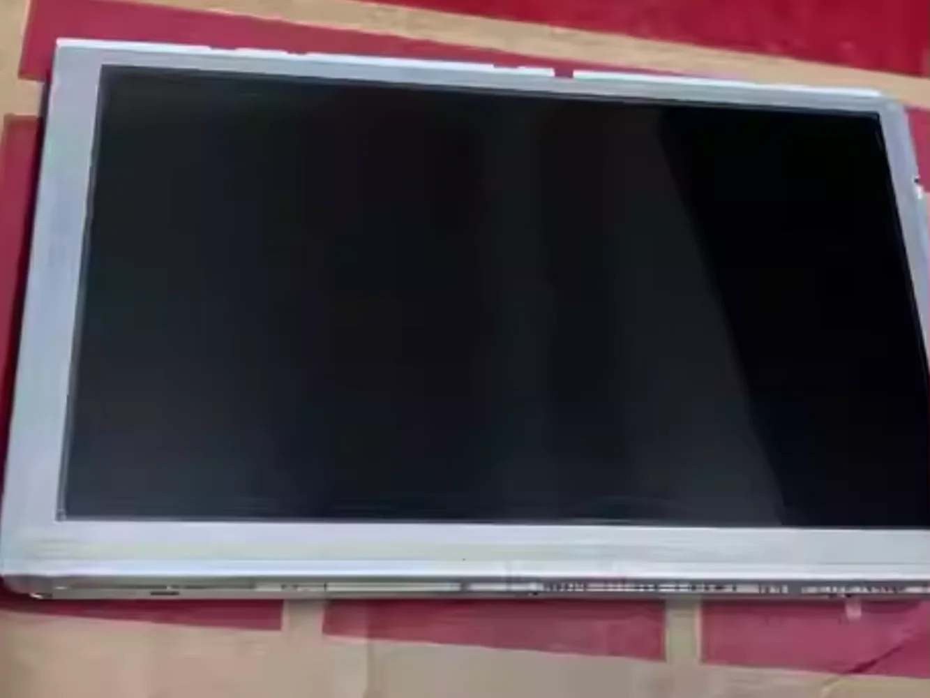 

LQ058T5AR04 LCD display screen
