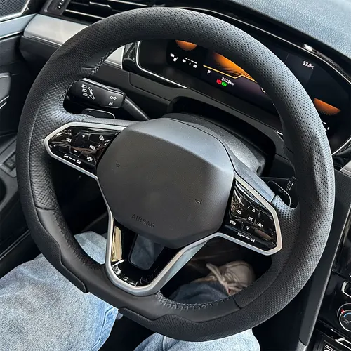Protector de cuero para volante de coche, corte D, ultrafino, transpirable, antideslizante, en forma de D, accesorios protectores para volante de coche deportivo