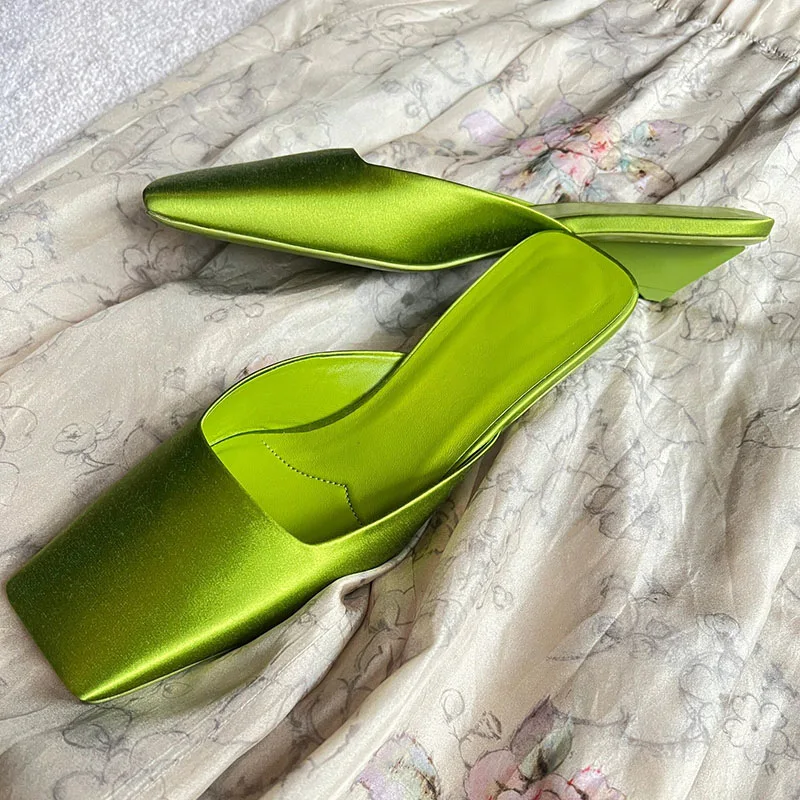 

Elegant Green Satin Design Slippers Women 2024 Summer Fashion Middle Heel Square Toe Mules Loafers Luxury Brand Slide Sandals