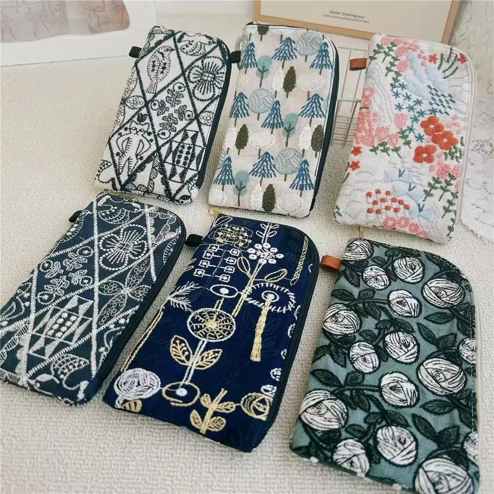 

Women's Coin Purses Handmade Cotton Linen Embroidery National Personalized Canvas Lipstick Mobile Phone Glasses Storage Bags