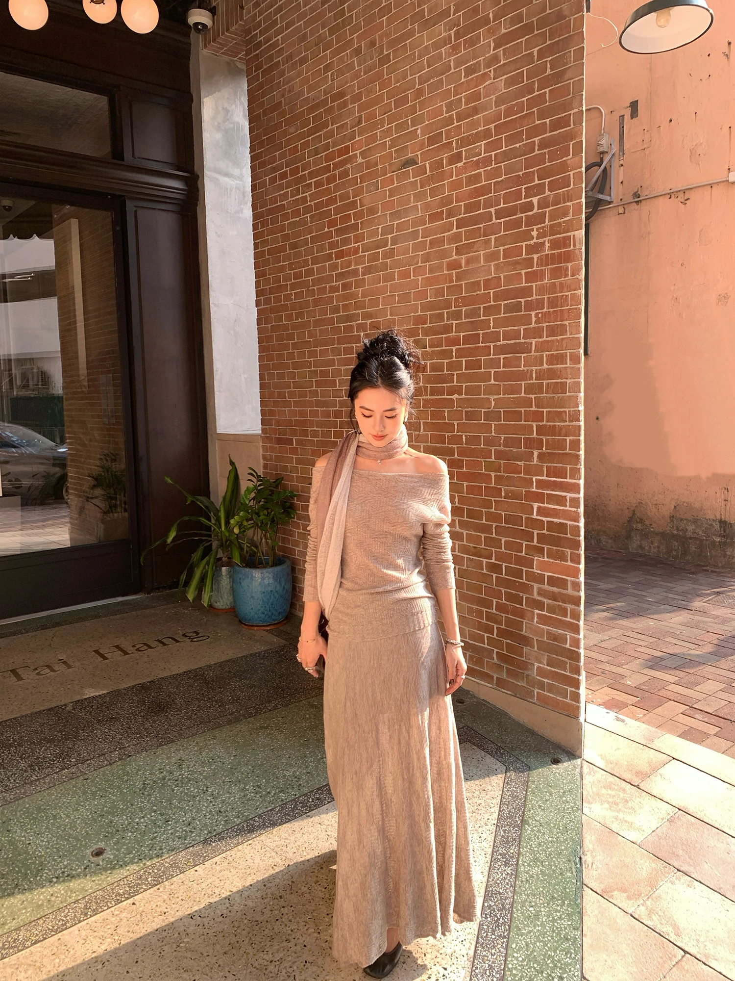 

Ear Rae Texture Set 120 Woolen Necktie Various Collar Types Top Half Skirt Set Women's Fashion Ensemble High Waist Winter Wear