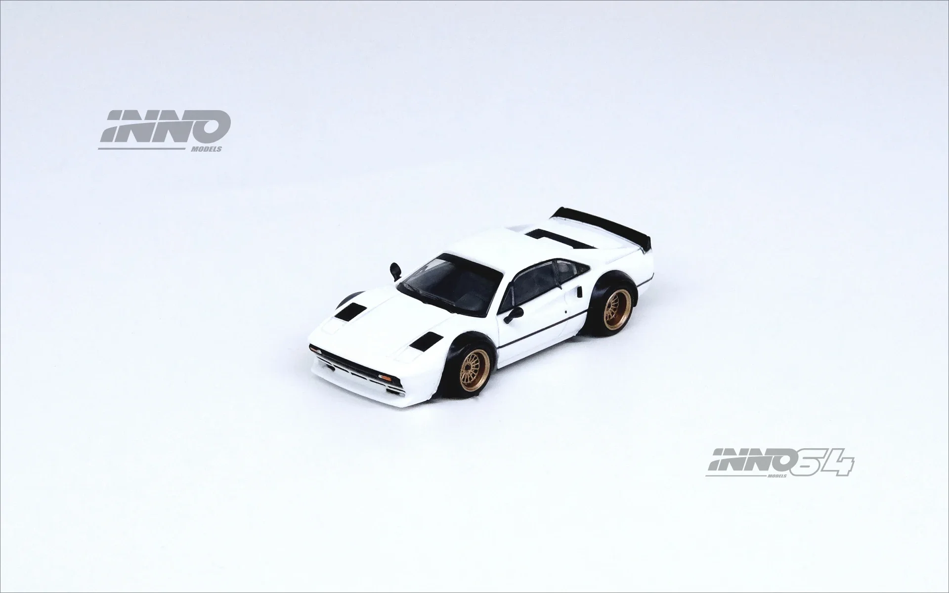 INNO 1:64 LBWK 308 GTB White  Diecast Model Car