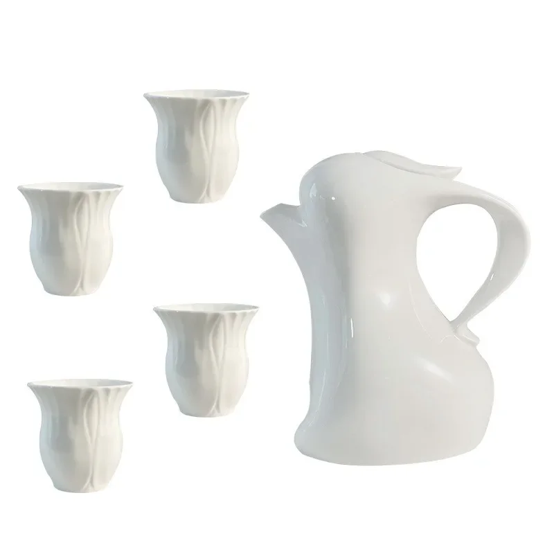 

Creative Bone China Rabbit Shape Coffee Set Korean Cartoon Tea Set Ceramic Teapot and Teacup Household Drinkware Bar Decoration