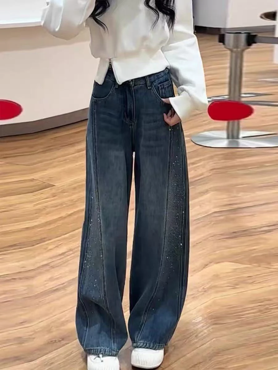 

Джинсы женские больших размеров, винтажные, с вырезами и стразами, свободные, с высокой талией, прямые, широкие штанины, весна 2026