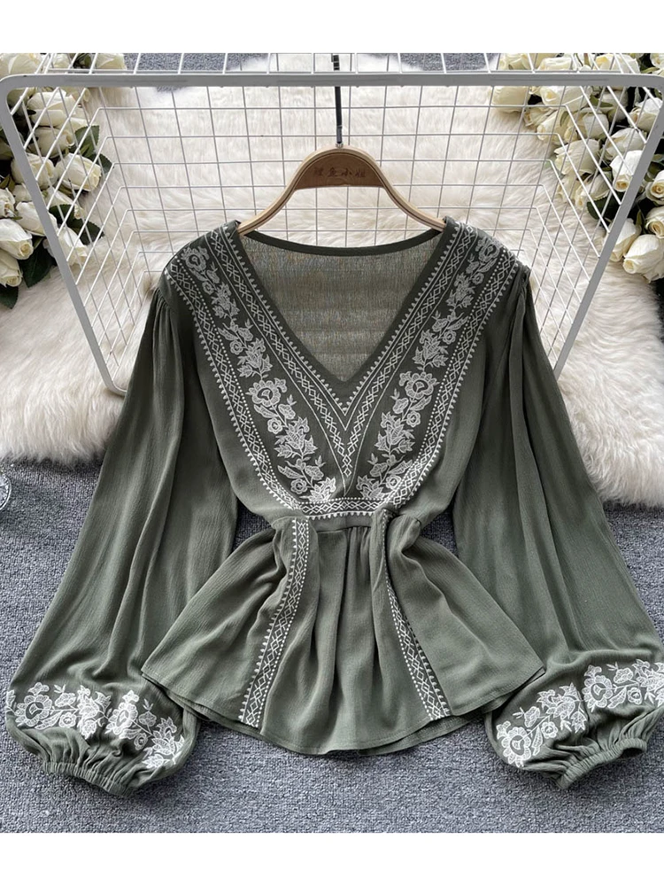 Women Spring Autumn Blouse French Minority Ruffle Court Style V-neck Lantern Sleeve Shirt Design Feeling Printing Chic Top D2907