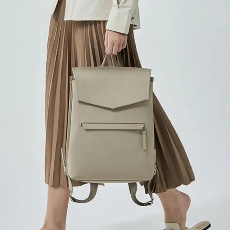 حقيبة ظهر عصرية جديدة يابانية وكورية بسيطة غير رسمية متعددة الاستخدامات للعمل والتنقل بتصميم فاخر خفيف حقيبة سيدات الأعمال العصرية