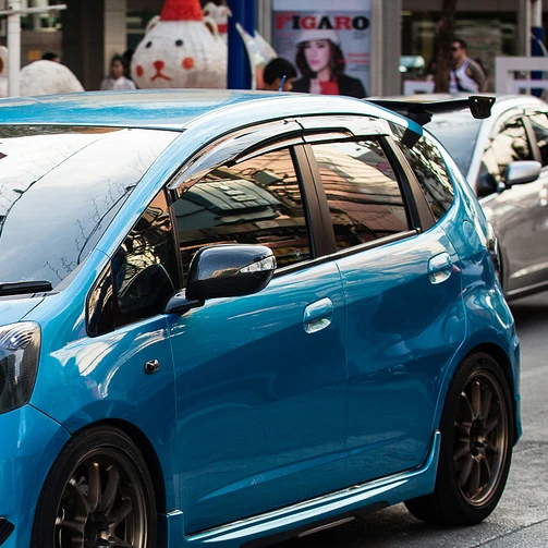Akrylowy deflektor szyby bocznej PMMA Osłona przeciwdeszczowa Osłona przeciwdeszczowa Brwi Pasuje do 2008-2013 Honda FIT GE6 GE8 JAZZ MUGEN