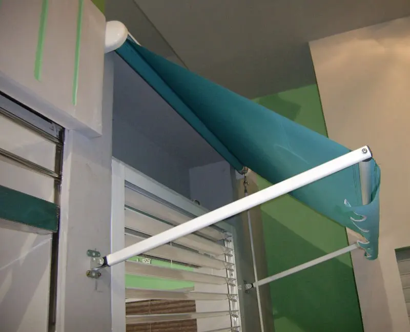 Motorized Retractab…