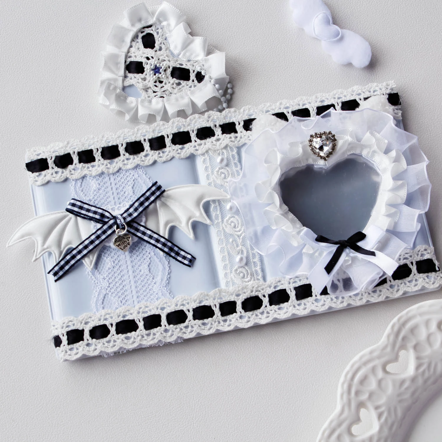 Mini 3 Inch Photocard Album Heart Hollow Black White Ribbon Lace Kpop Card Binder Book Idol Collect 36 Pockets Holder Toploader
