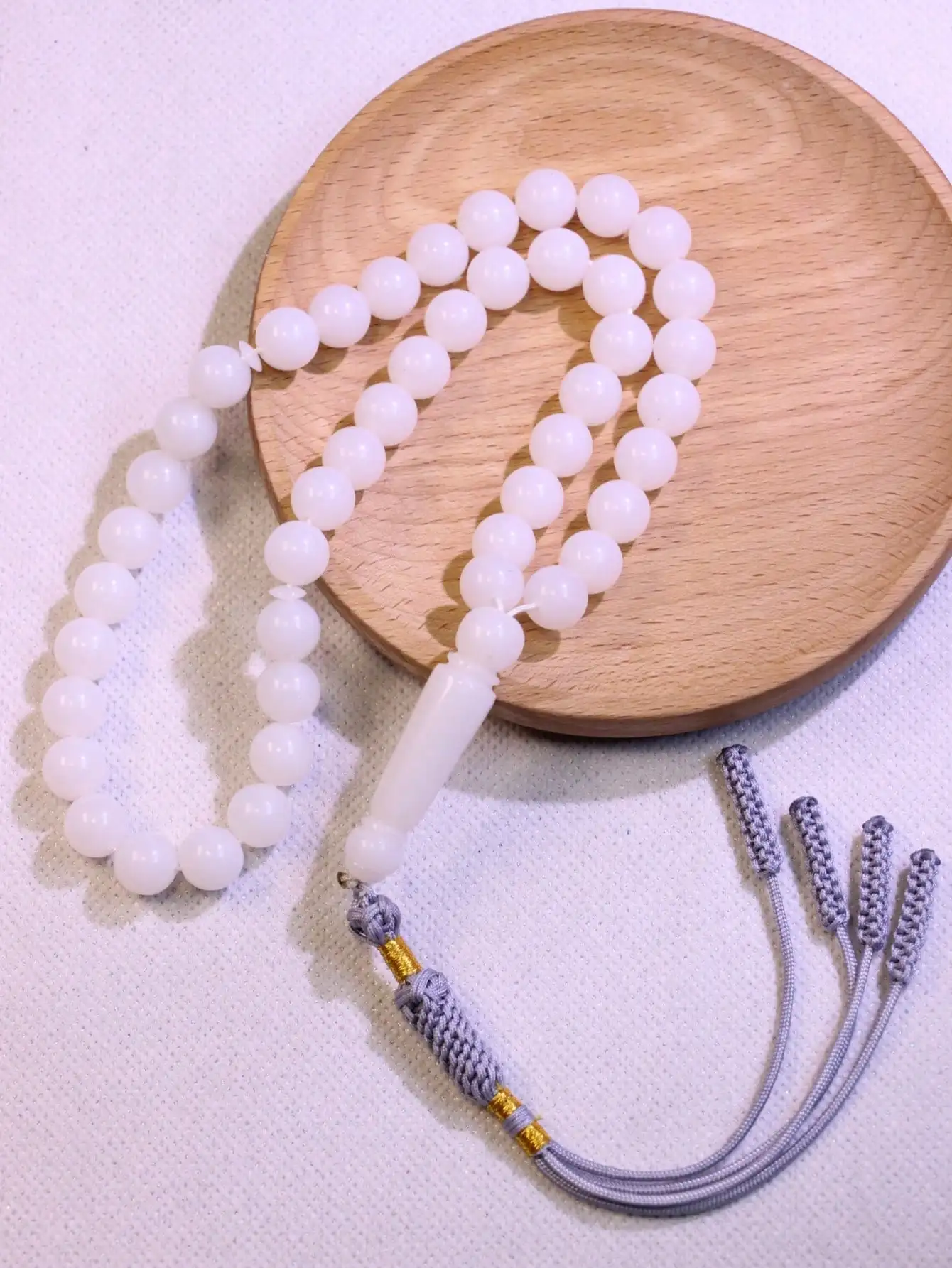 1PC White 45Pcs 10mm Tassel Pendant Islamic Prayer Beads Resin Hand Woven Muslim Tasbih Ideal for Eid al-Fitr Ramadan Eid al-Adh