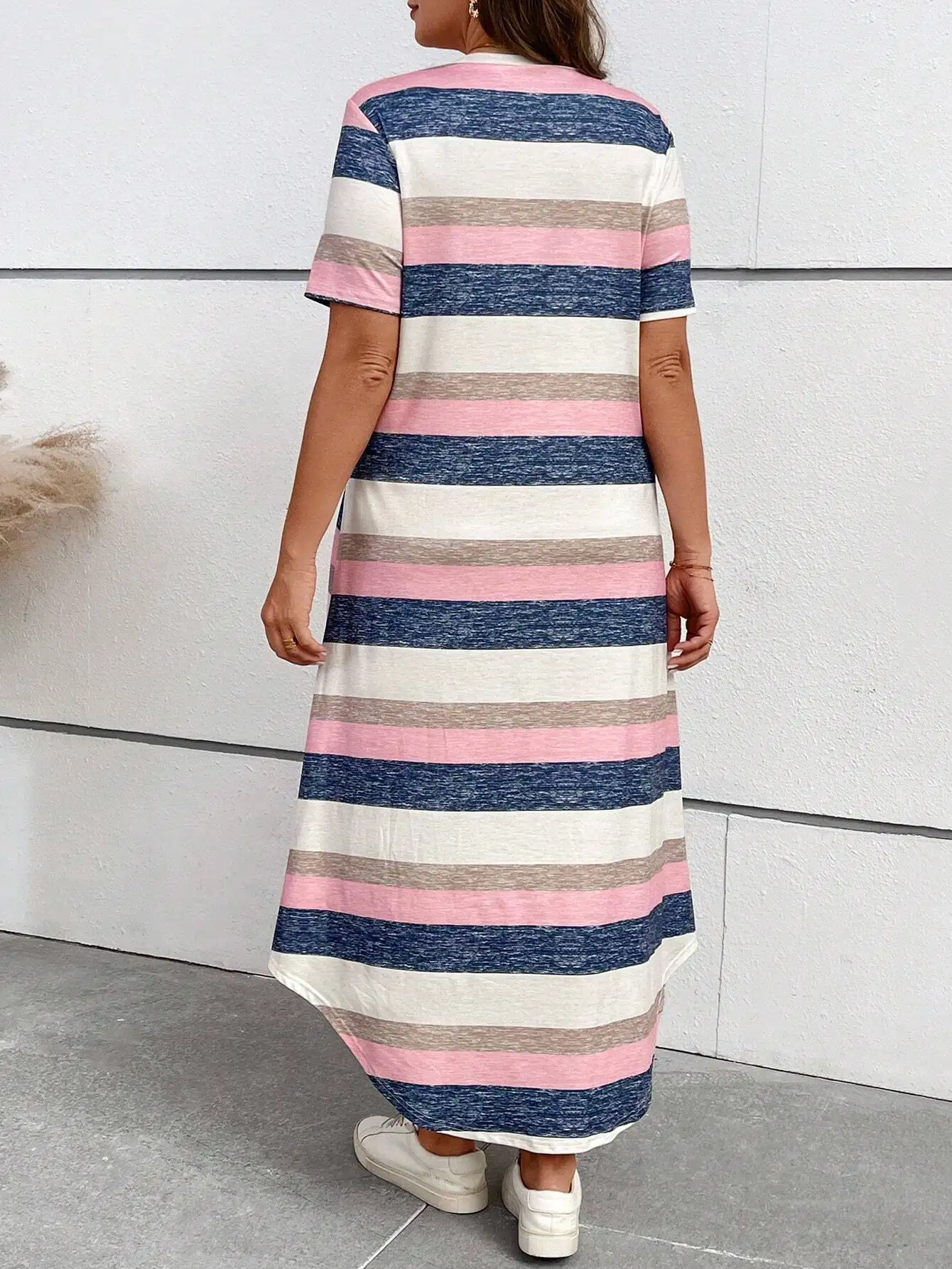 

Striped V-Neck Loose Short Sleeve Maxi Dress With Curved Hem