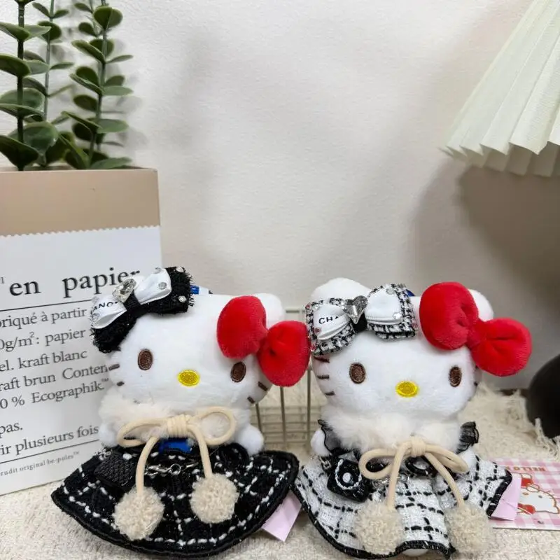 

Милая плюшевая кукла Hello Kitty с юбкой с помпонами, мягкая игрушка-брелок, подвеска для сумки, очаровательное украшение, оптовая продажа