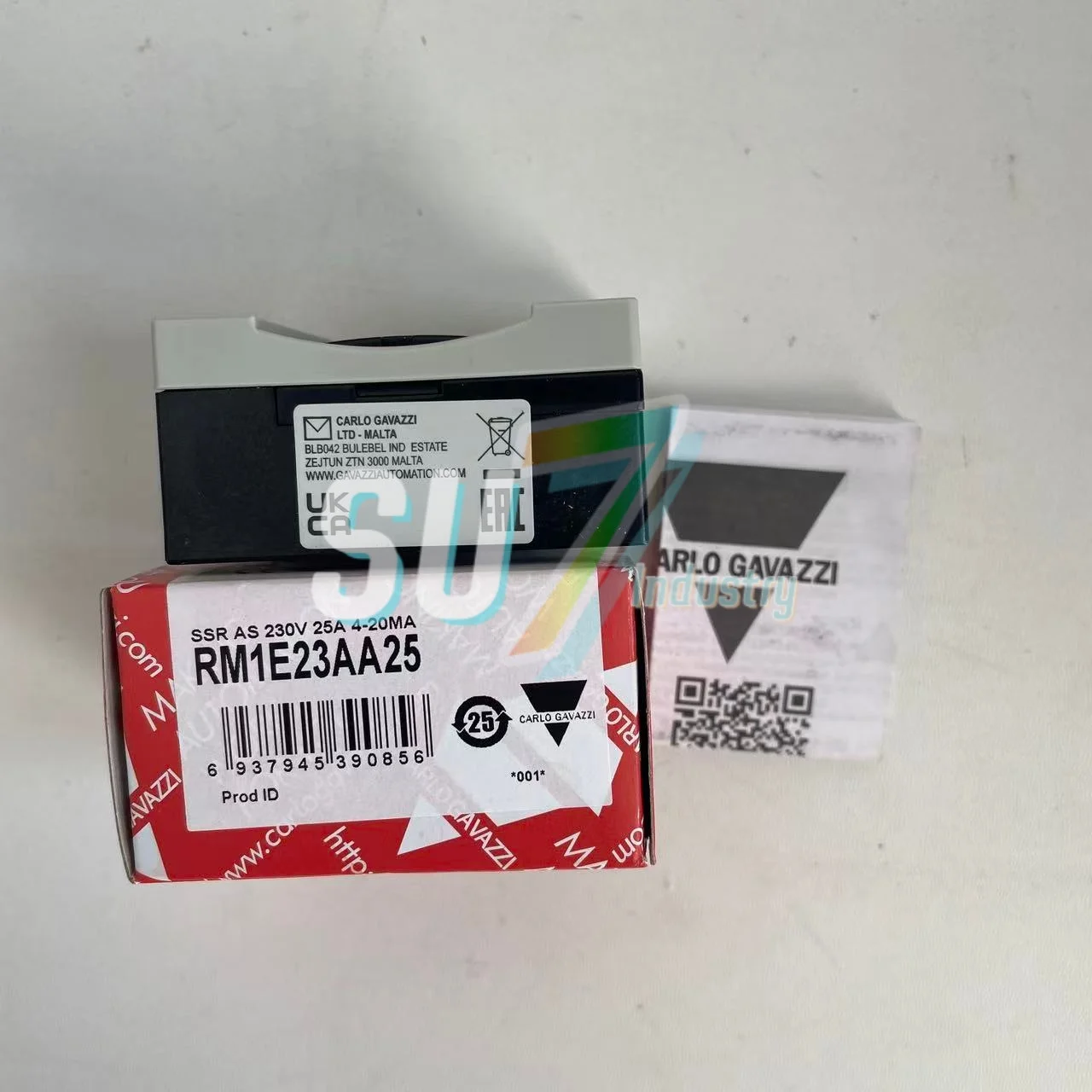 RM1E23AA25 Твердотельное реле новое в коробке