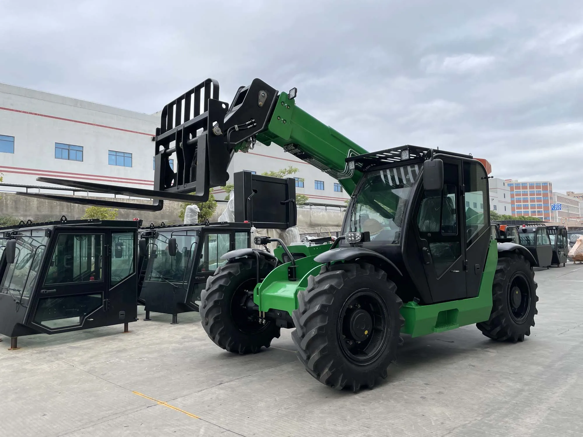 YG Telehandler Telescopic Loader Forklift Mini Telehandler 3ton 3.5ton 4ton 7m 16m 17m Agricultural for Sale