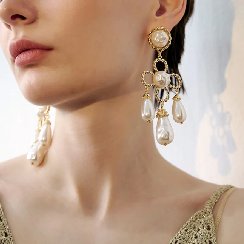 Water Drop Pearl Flower Tassel Earrings for Women French Vintage Palace Style Drop Earrings Vintage Jewelry