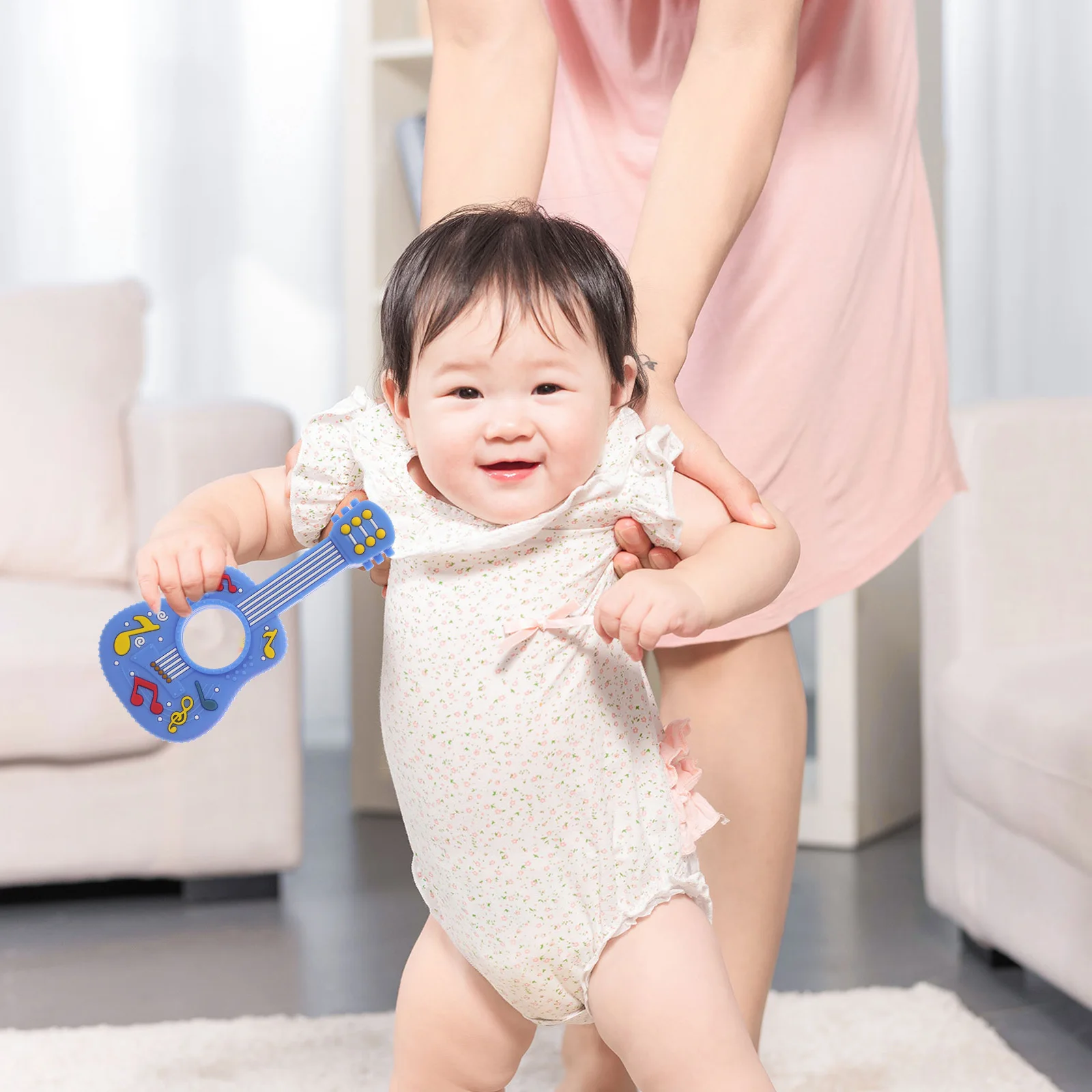 ยางกัดซิลิโคนนุ่มรูปทรงกีตาร์ 2 ชิ้น สำหรับเด็กแรกเกิด 0-6 เดือน บรรเทาอาการคันเหงือก ช่วยพัฒนาการเล่นและประสาทสัมผัสสำหรับเด็กวัยเตาะแตะ