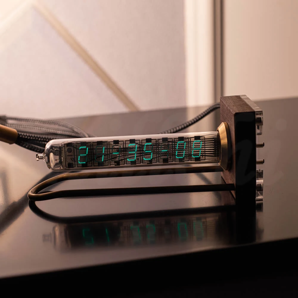 IV18 Fluorescent Tube Clock Crafts Living Room Desktop Decoration IV-18 Glow Tube Clock Retro Punk