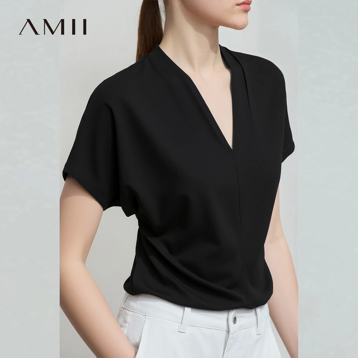 

Amii Minimalist Women's Tee 2026 Summer New Solid Color Stretch Short Sleeve T-Shirt Multicolor V-Neck Top For Women 12612011