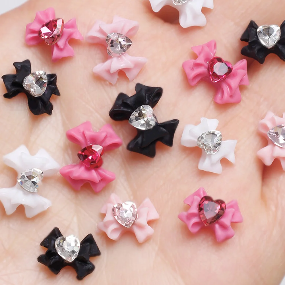 40-częściowa ozdoba do paznokci z kryształową kokardką Biała wstążka Złote szklane zawieszki motylkowe do paznokci Cyrkonie