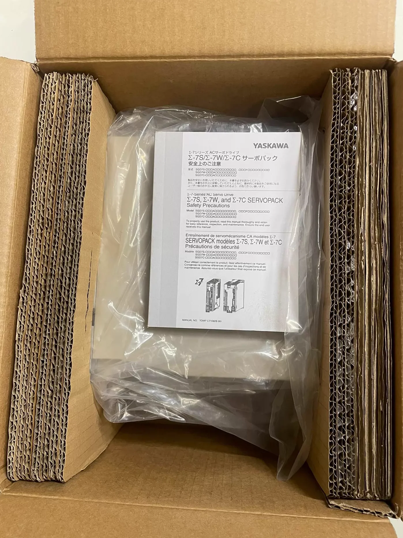 Original Genuine SGD7S-5R5A30A002 Brand New Servo Drive Fast shipping，SGD7S 5R5A30A002