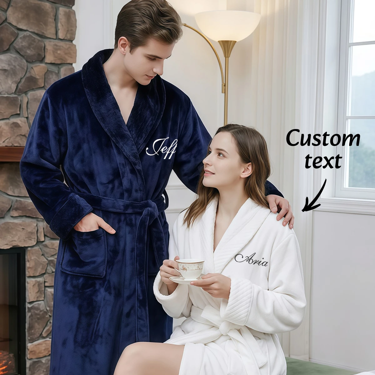 Albornoces Personalizados para Parejas | Batas personalizadas con bordado de nombres a juego | Pijama de Forro Polar Azul Marino y Blanco