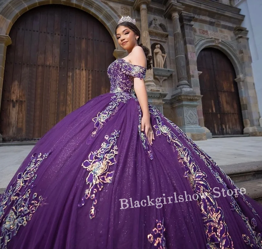 きらめくストラップレスのquinceaneraドレス、プリンセスプロムドレス、グレープパープル、クリスタルアップリケ、豪華な16年代のドレス
