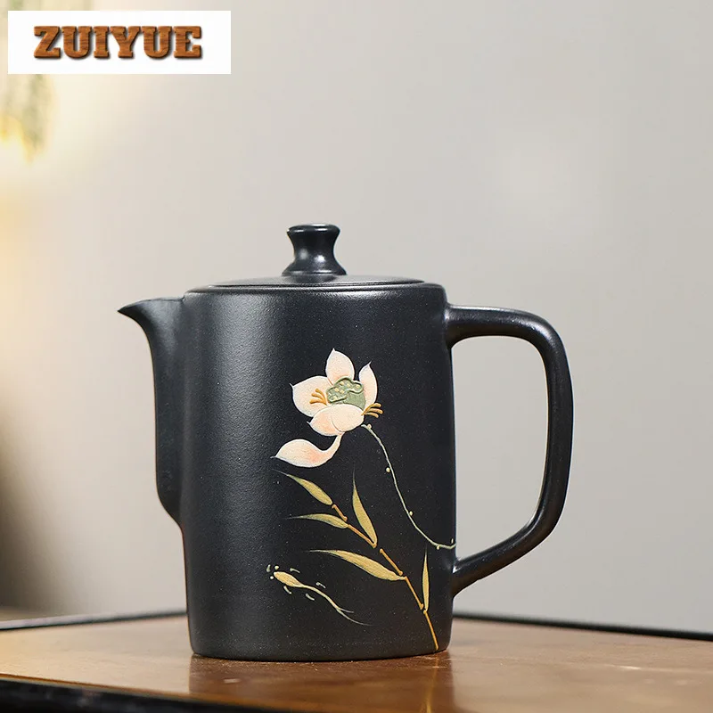 

240 мл Исин Фиолетовые глиняные чайники Ручной работы Горшок с цветком лотоса Сырая руда Clivia Mud Чайник с ситечком Чайный сервиз Zisha Ремесло