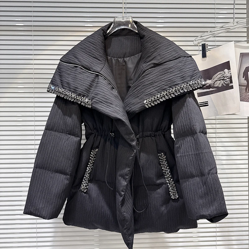 Industria lourde clou perle grand revers col cordon taille chaleur manteau femmes 2025 hiver nouveau mi à longue doudoune