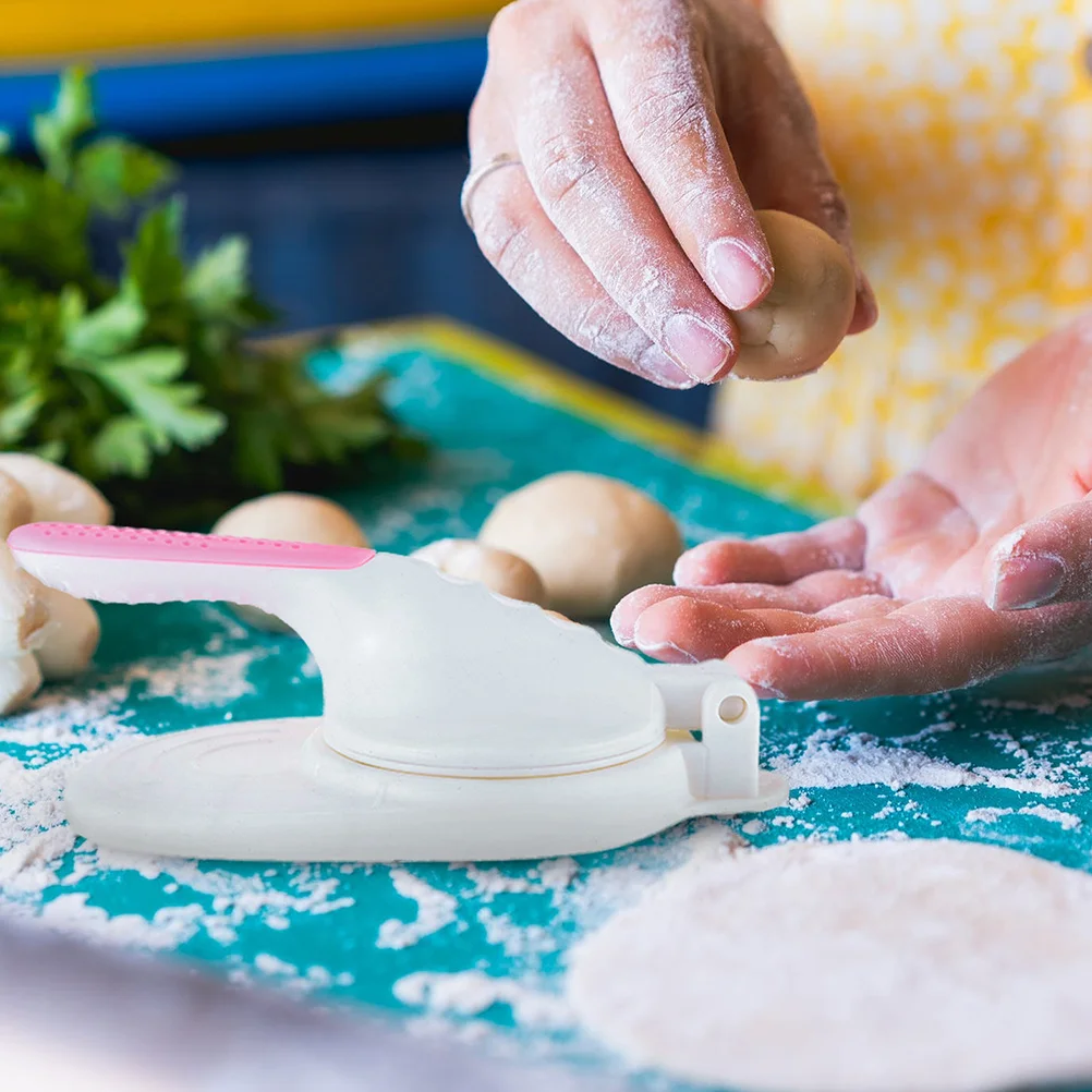 

2Pcs Creative Dumpling Skin Press Dough Wrapping Tool Convenient Kitchen Gadget Manual Dumpling Making Mold Kitchen Gadget