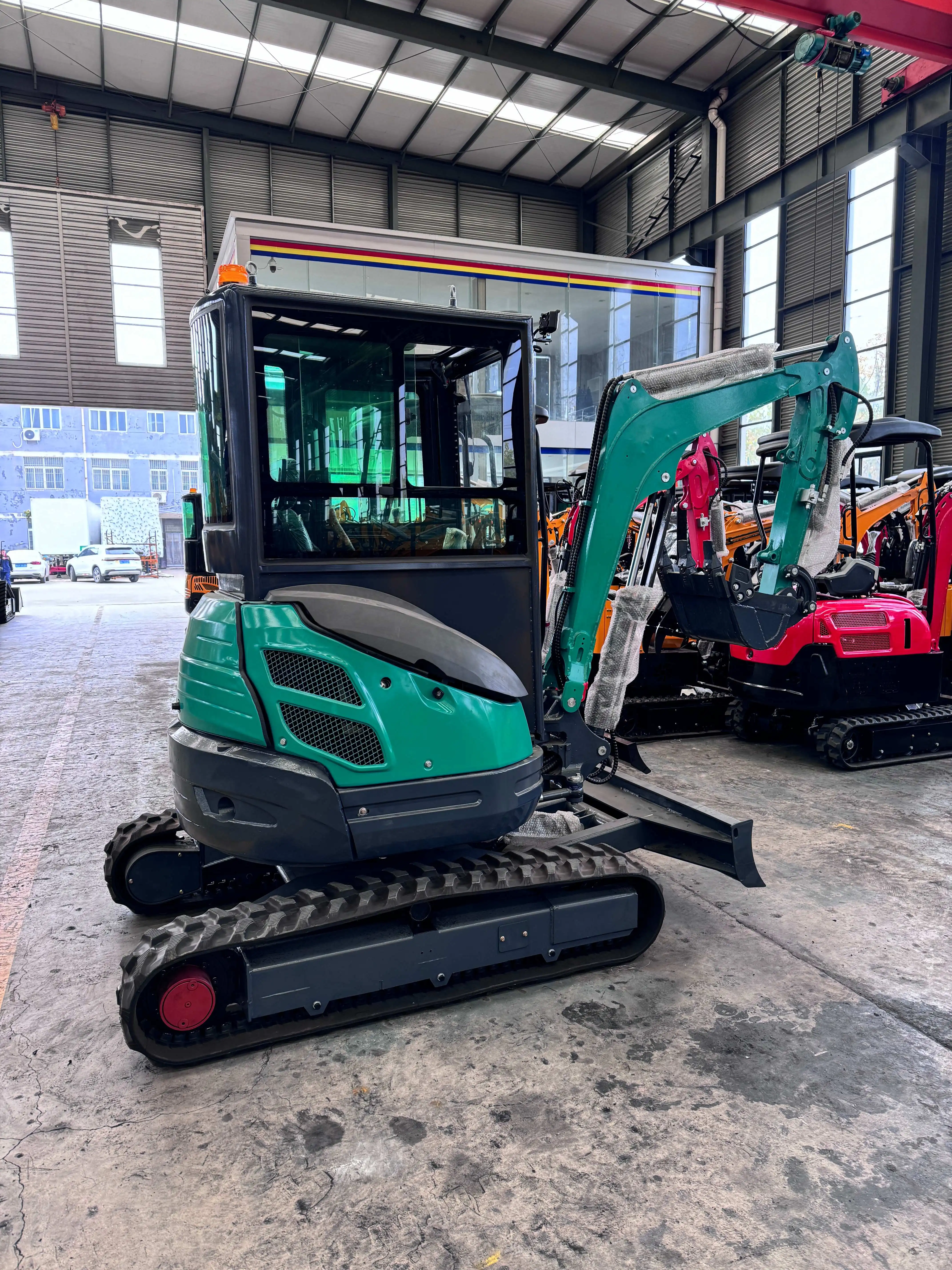 Mini Excavator 2.5 Ton Kubota Engine Digger Machine Farm Mini Excavator