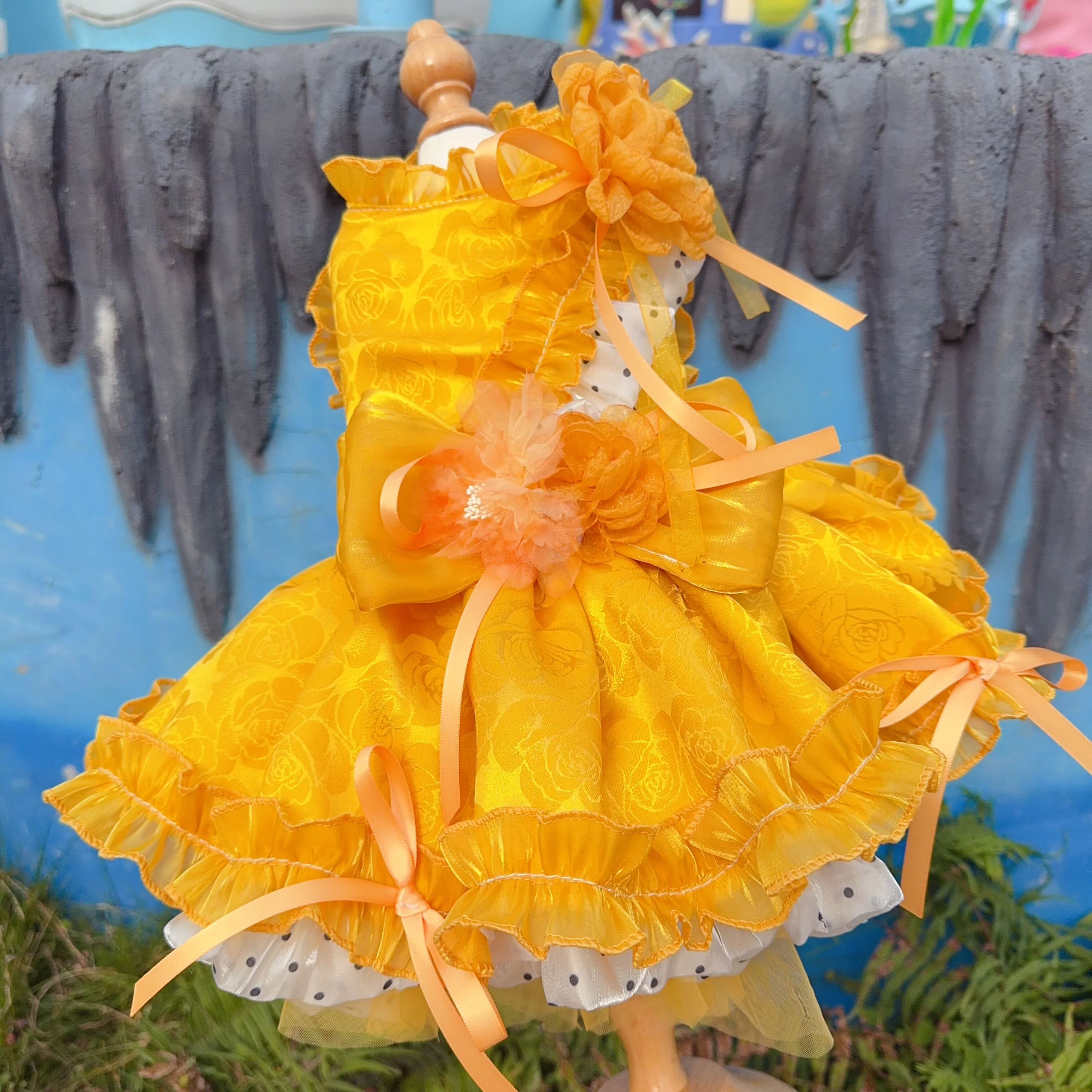 

2026 Новые костюмы для щенков, собак и кошек, роскошные желтые платья принцессы ручной работы с кружевным бантом для маленьких и средних собак, пудель, одежда для домашних животных XS-XL