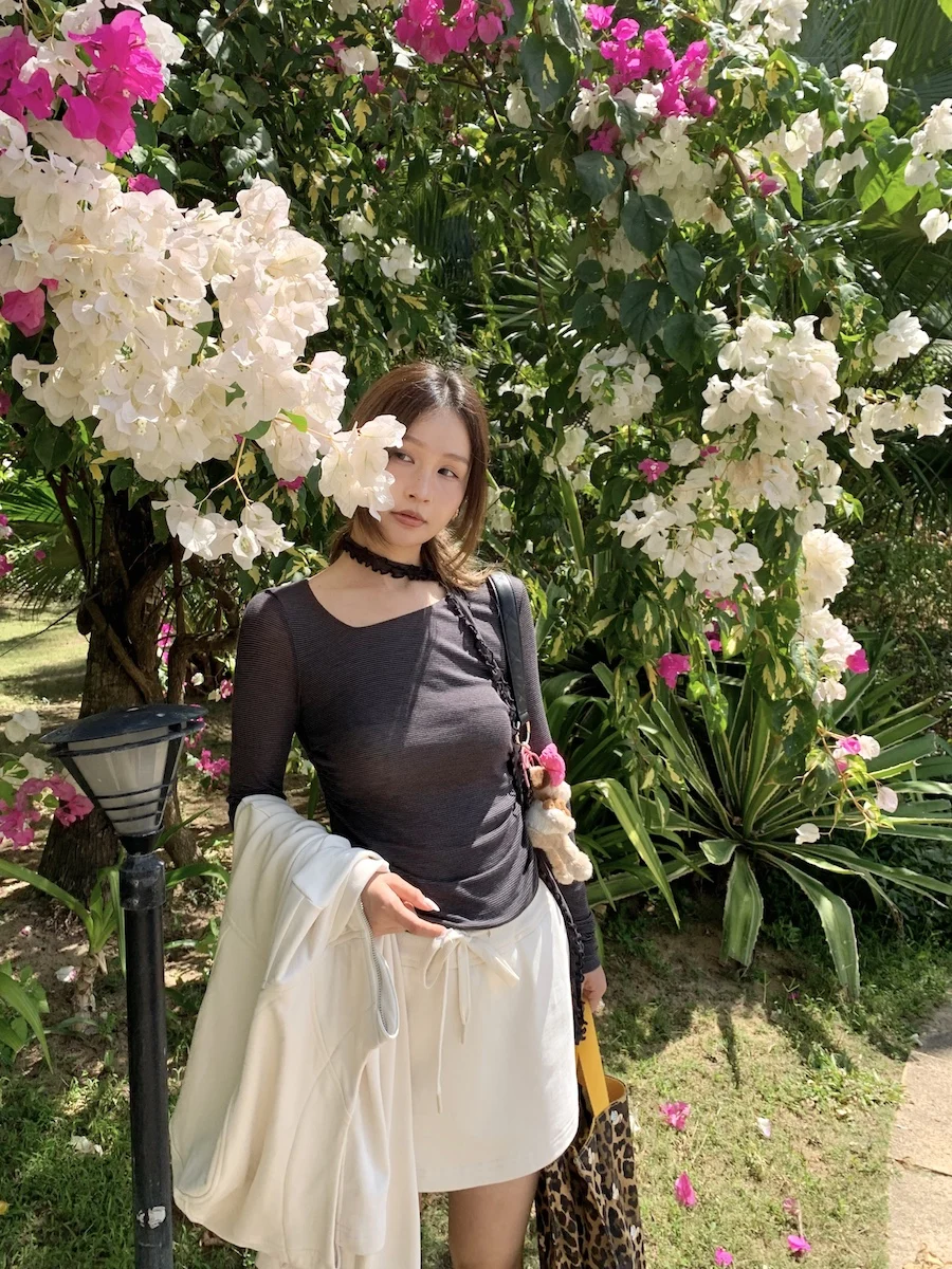 

Длинная футболка Bluetique с шарфом, полосатая, повседневная, весенняя, из тонкого материала, облегающая, для молодых женщин