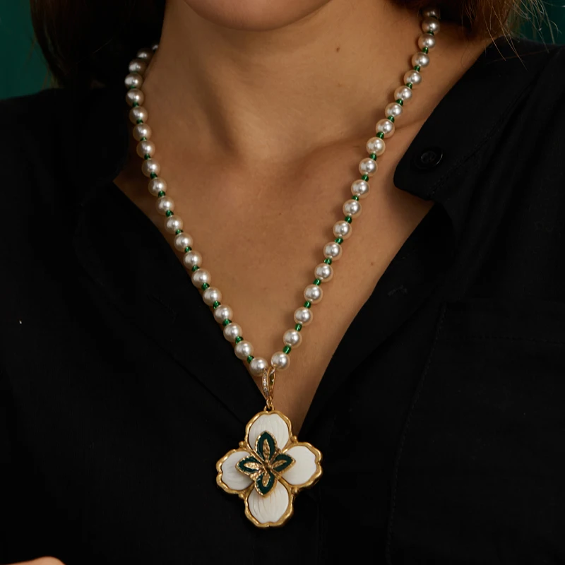 

Vintage Pearl Necklace Freshwater Clover Luxury Premium Quality Hypoallergenic Designer Gold Color For Woman High Quality 2025