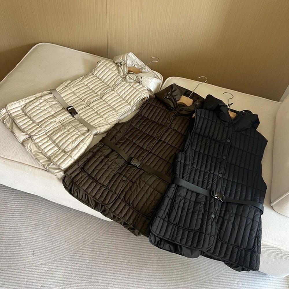 Women's Winter Down Vest with Hood Comfortable Cozy with Puffer Jacket Warm Quilted Outerwear for Everyday Wear Street Style