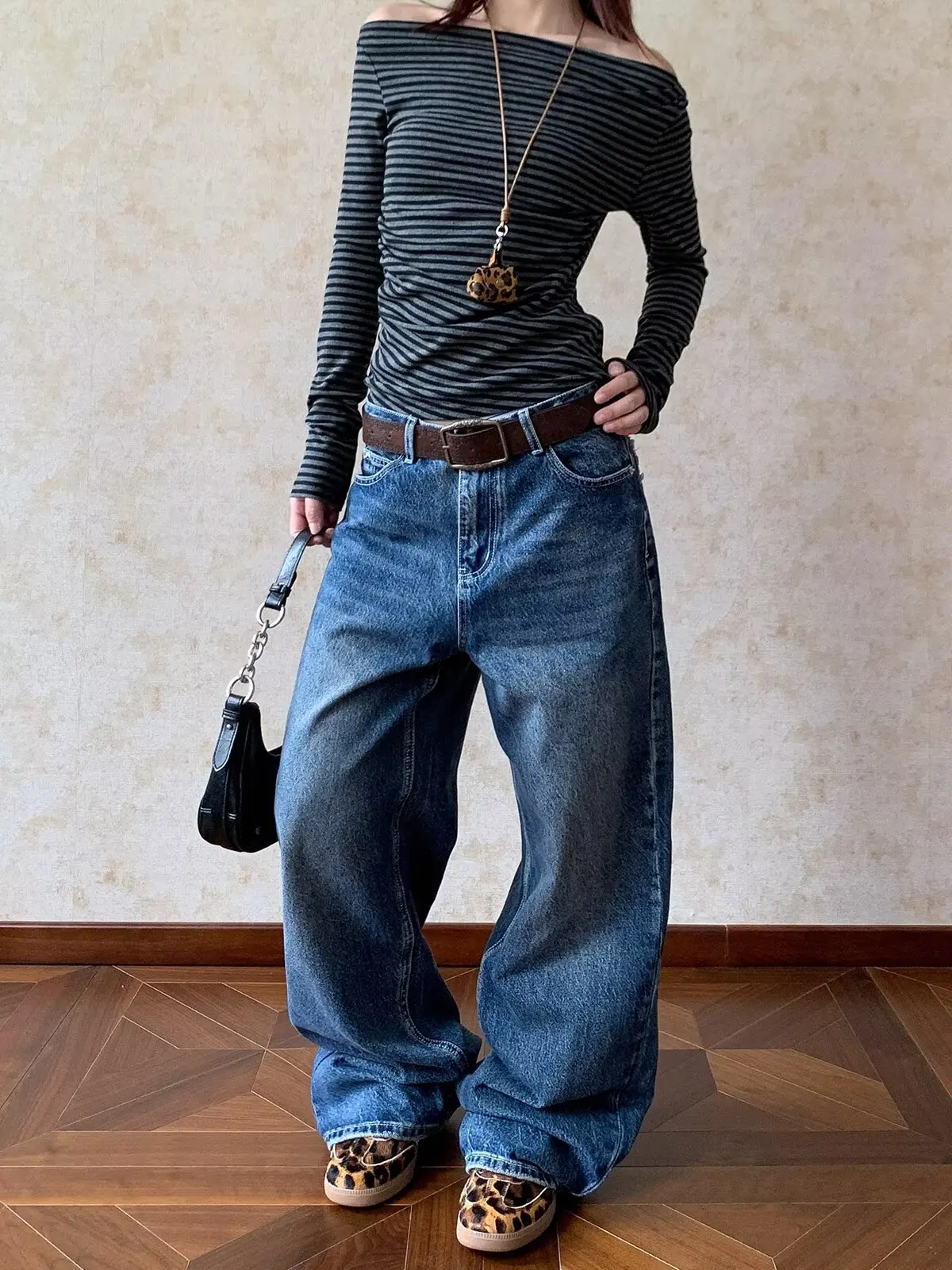 Damskie spodnie uliczne vintage jeansy Y2K Harajuku sprane niebieskie streetwearowe luźne jeansy z haftem damskie spodnie z wysokim stanem szerokie nowe